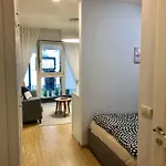 Apartment Sweet Home6 *