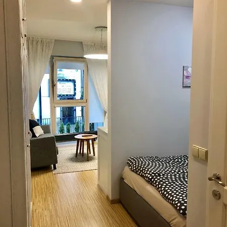 Apartment Sweet Home6 *