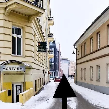 Apartment Sweet Home6 *